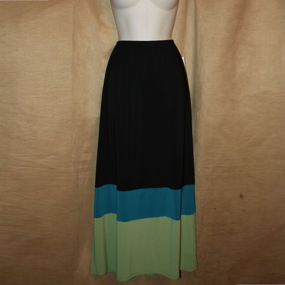 Green/Peacock Full Skirt 3 Tone Elastic Waist NEW